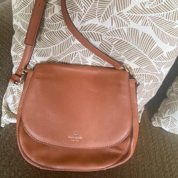 100 - Picture 1 of 3